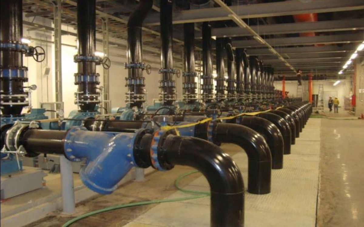 Industrial piping installation at a Jennyow group project site